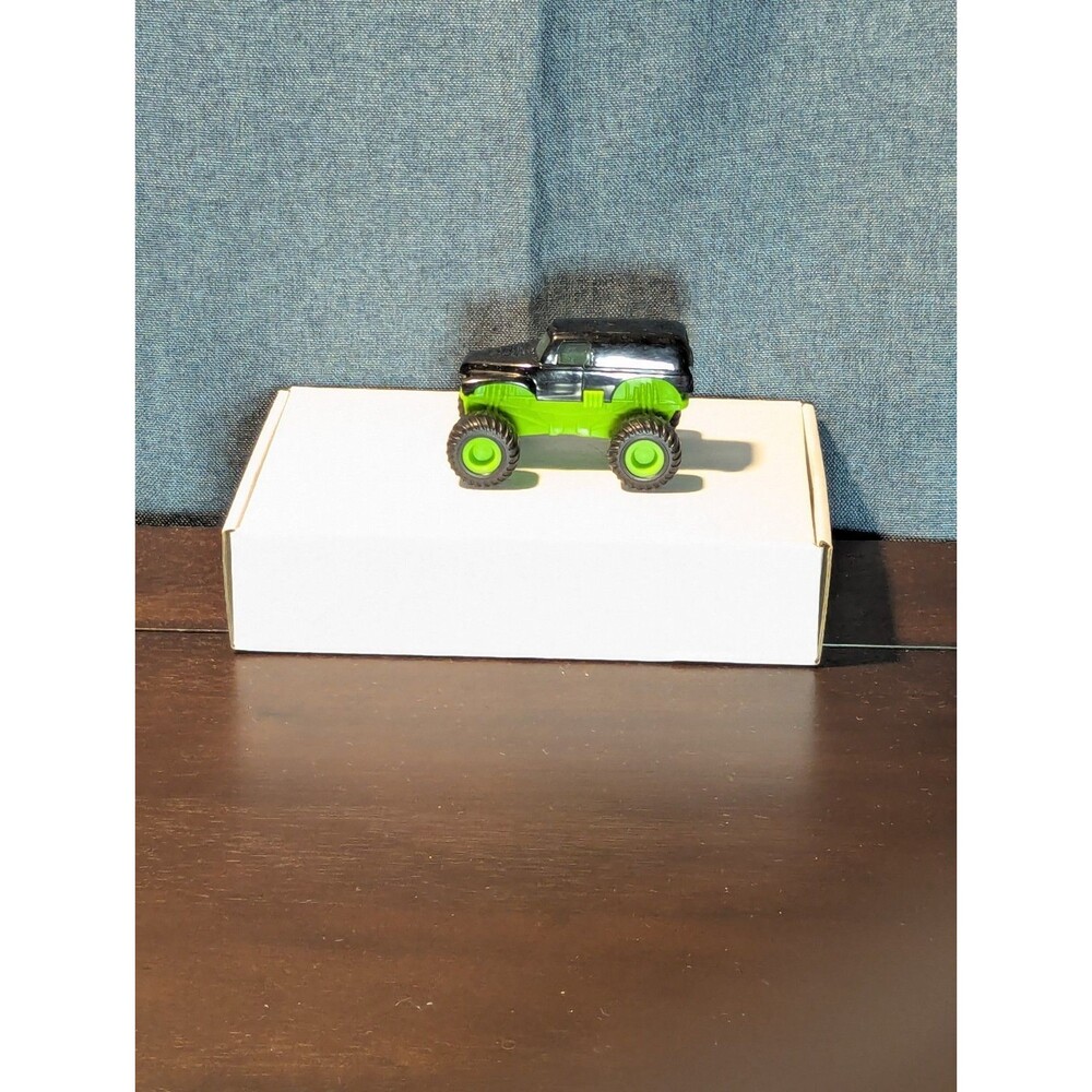 Monster Truck Bundle | Vintage Road Champs Goodyear Tires, Hotwheels Mini Shark - Picture 16 of 16